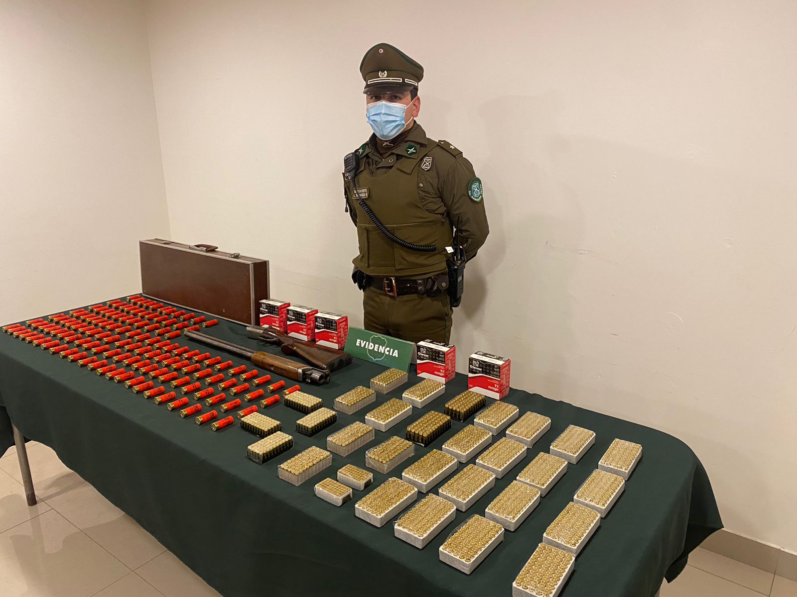 Detienen a dos sujetos por infracción a ley de control de armas y