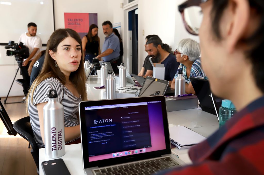 Lanzan más de 620 becas gratuitas en la Región de Valparaíso para ...