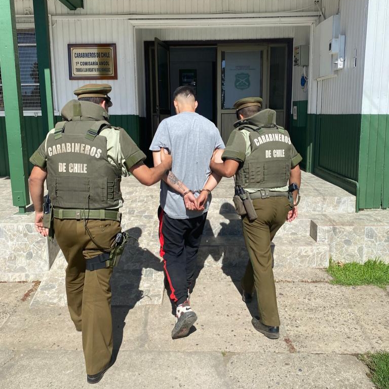 Carabineros detiene a dos sujetos por robo con violencia – G5noticias