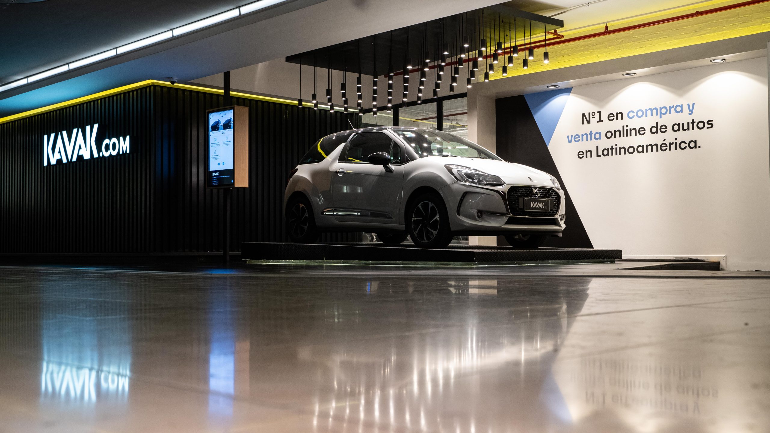 Kavak lanza en Chile su plataforma tecnológica para financiar autos