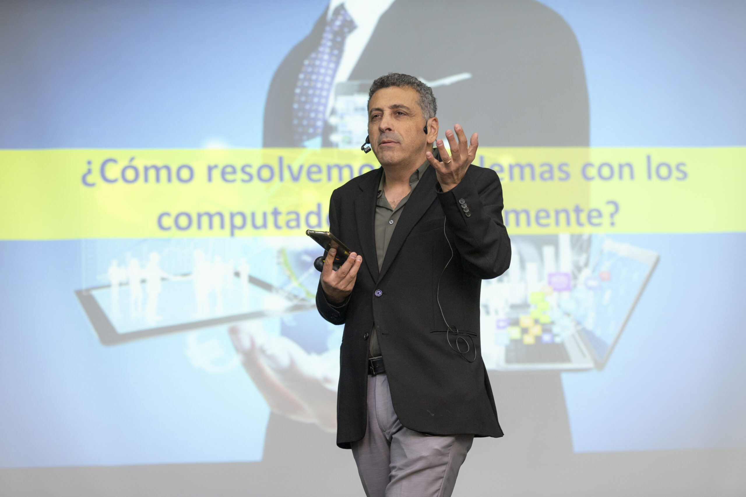 Sede Viña del Mar de UDLA inicia sus actividades académicas con charla ...
