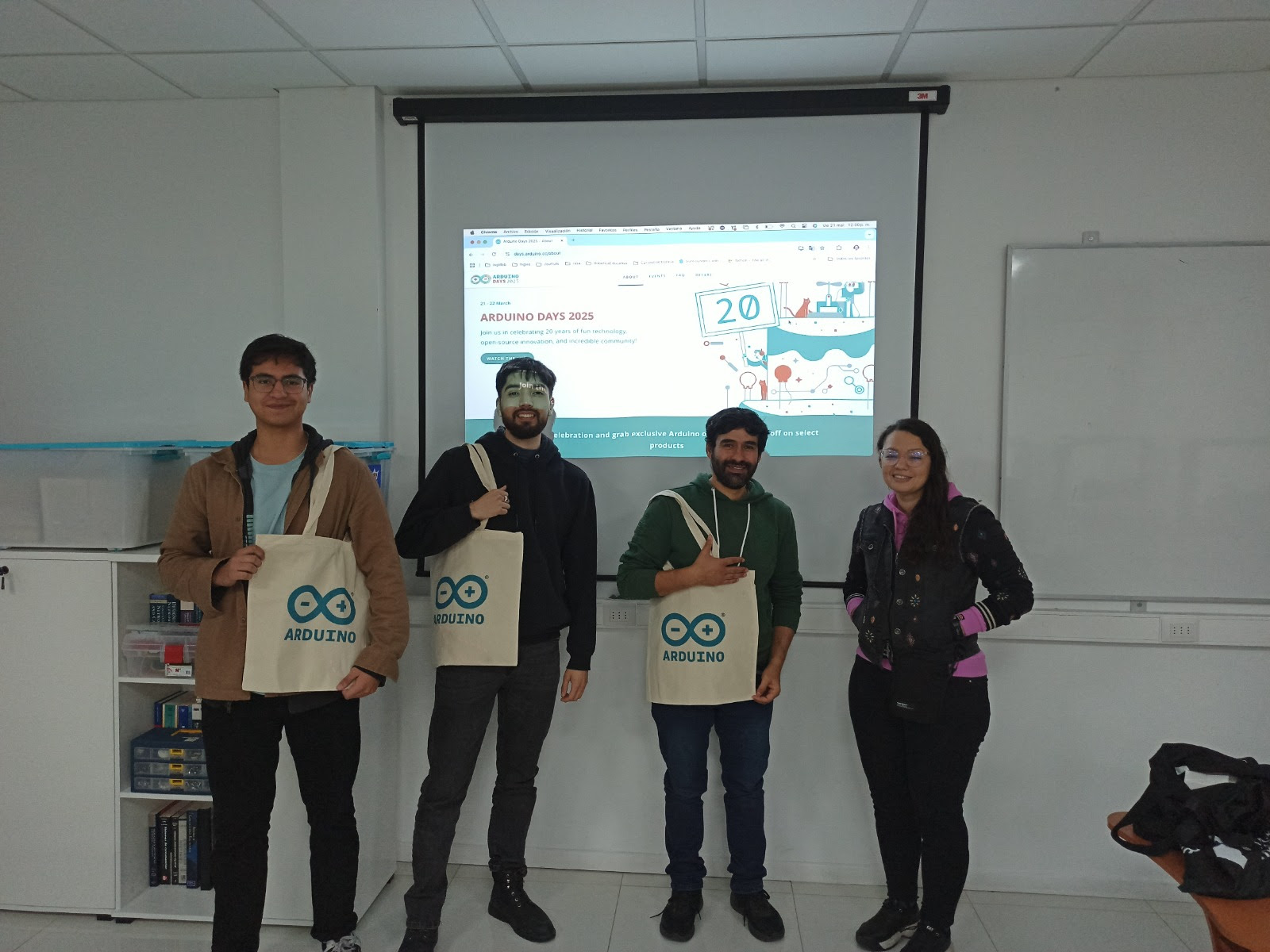 Valparaíso Makerspace celebró el Arduino Day 2025 con un evento de ...