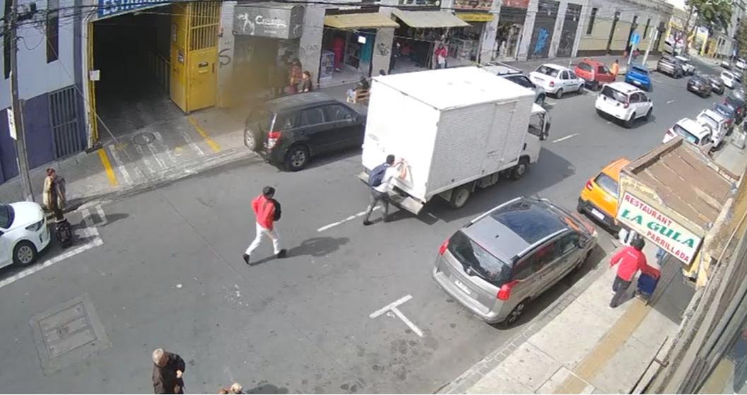Carabineros de Valparaíso detiene a 4 sujetos por robo de carga desde ...