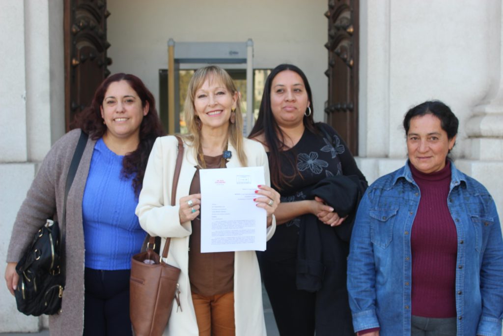 Diputada Gazmuri y comités de vivienda entregan carta en La Moneda y ...