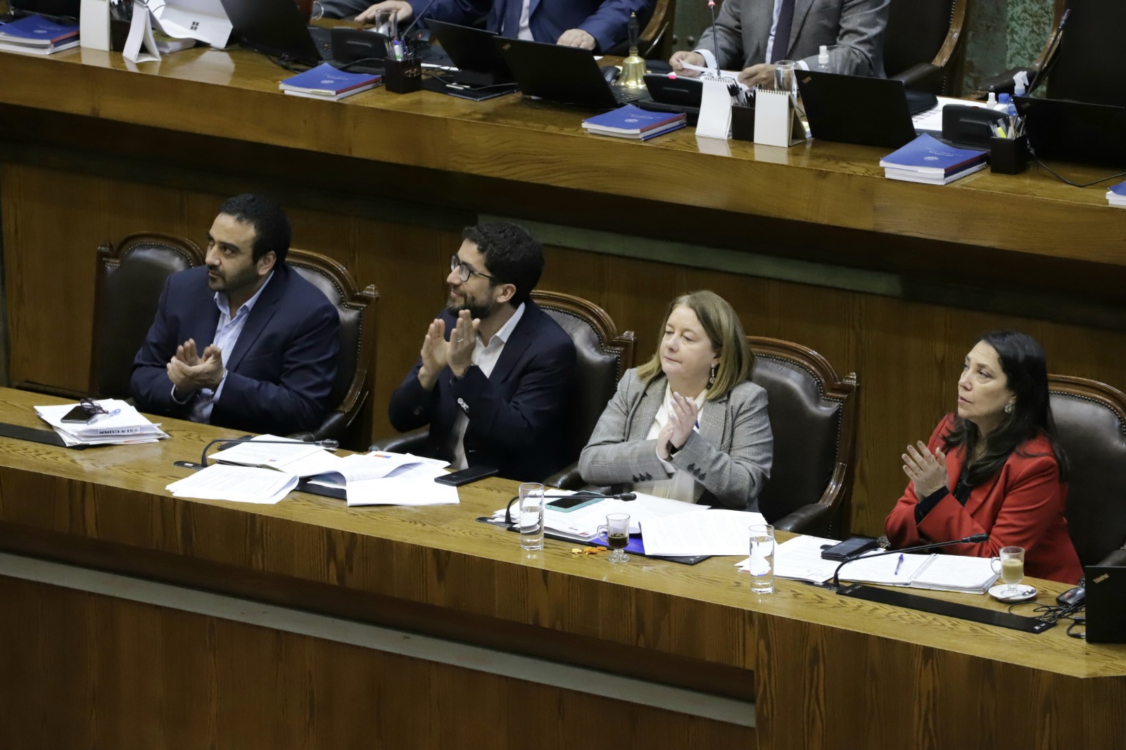 Cámara aprueba y despacha al Senado proyecto de Ley que reajusta el ...