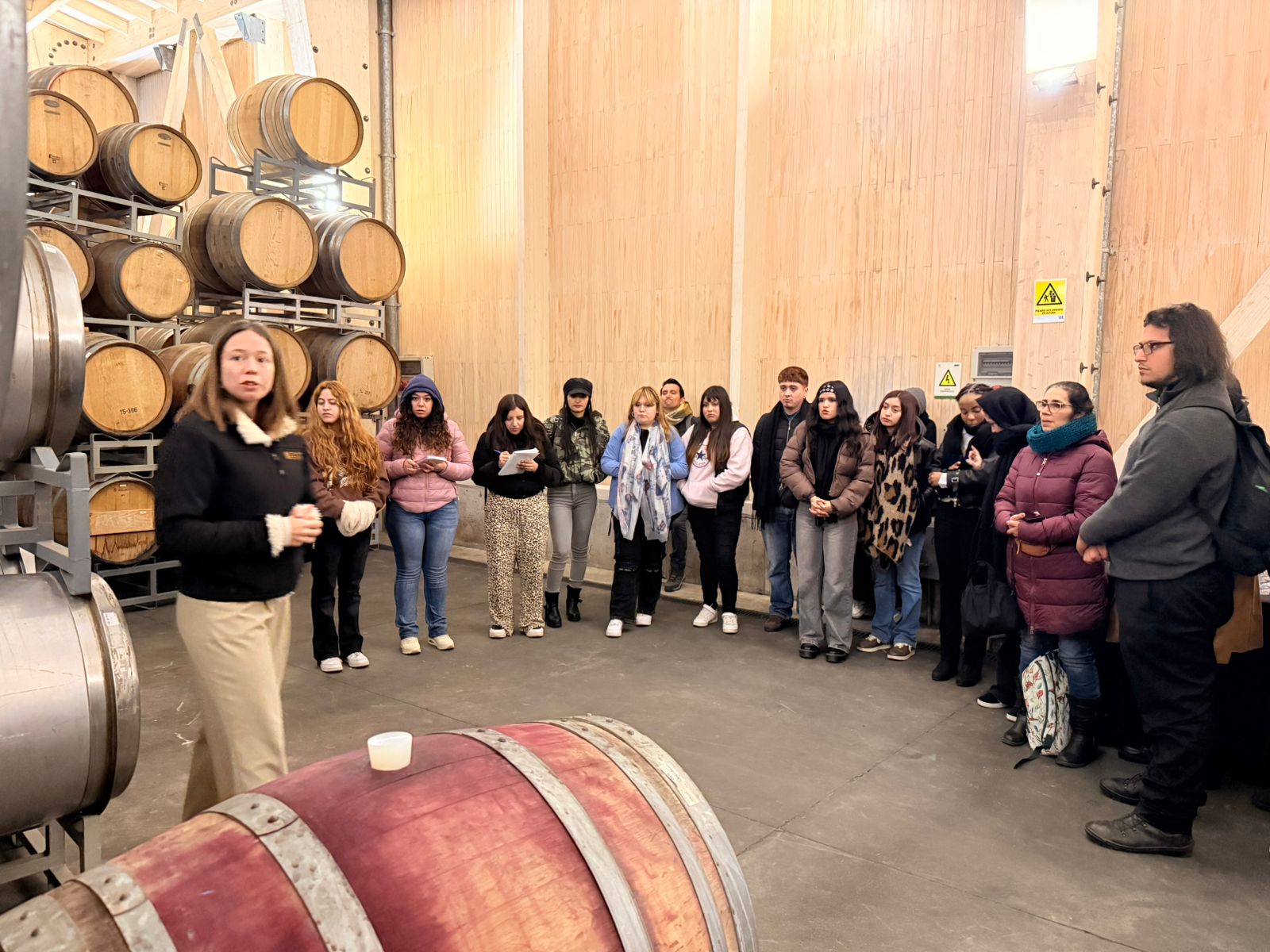 Entre copas y aprendizajes estudiantes de Turismo de Duoc UC Sede Valparaíso vivieron experiencia pedagógica en Viña Kingston – G5noticias