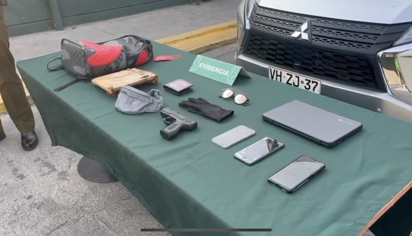 Carabineros detiene a sujeto que iba a bordo de vehículo que fue ...