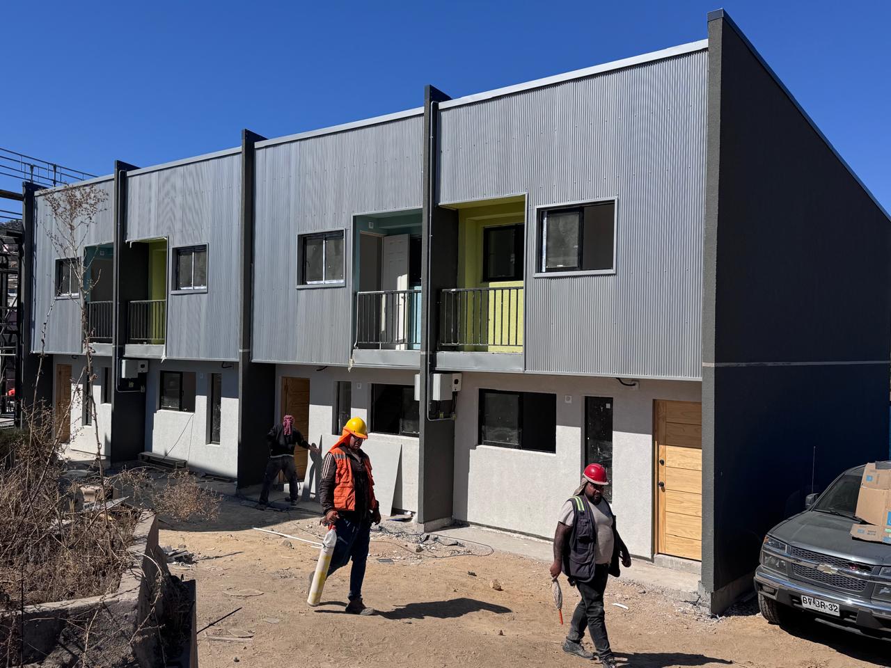 Peritaje recomienda «no demoler» viviendas levantadas por Constructora San Sebastián en zona afectada por megaincendio de 2024 en El Olivar. Ministerio «rechaza las conclusiones»