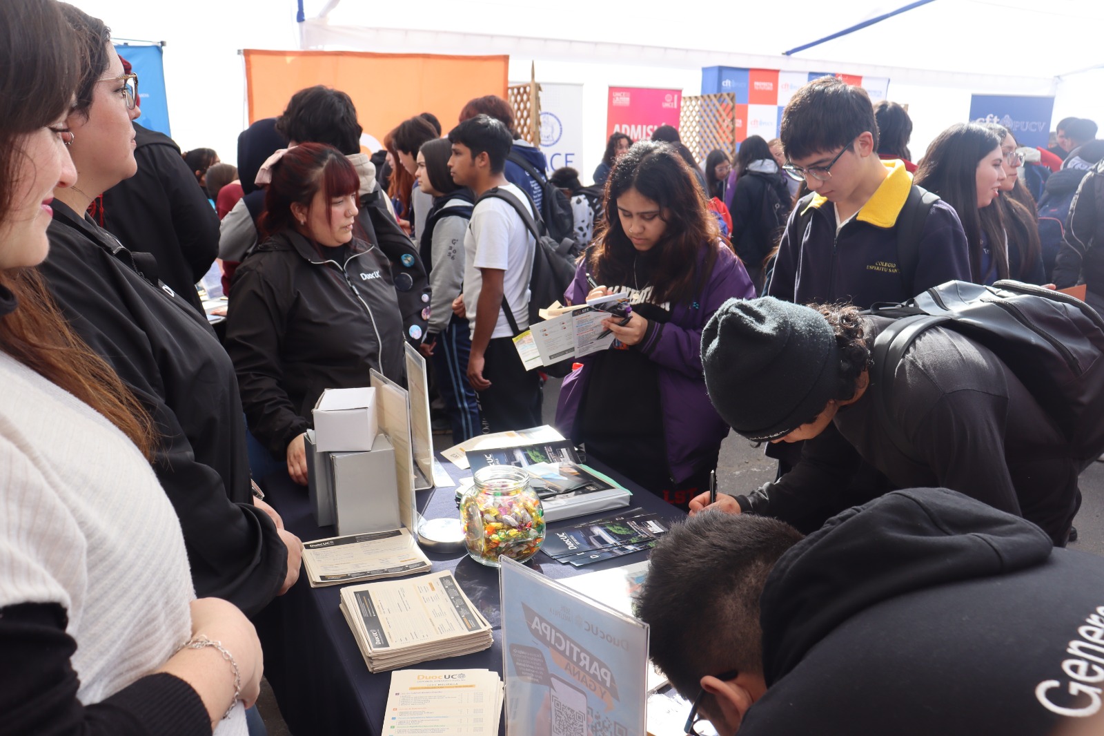 Más de 1.200 estudiantes participaron en Feria Vocacional 2026