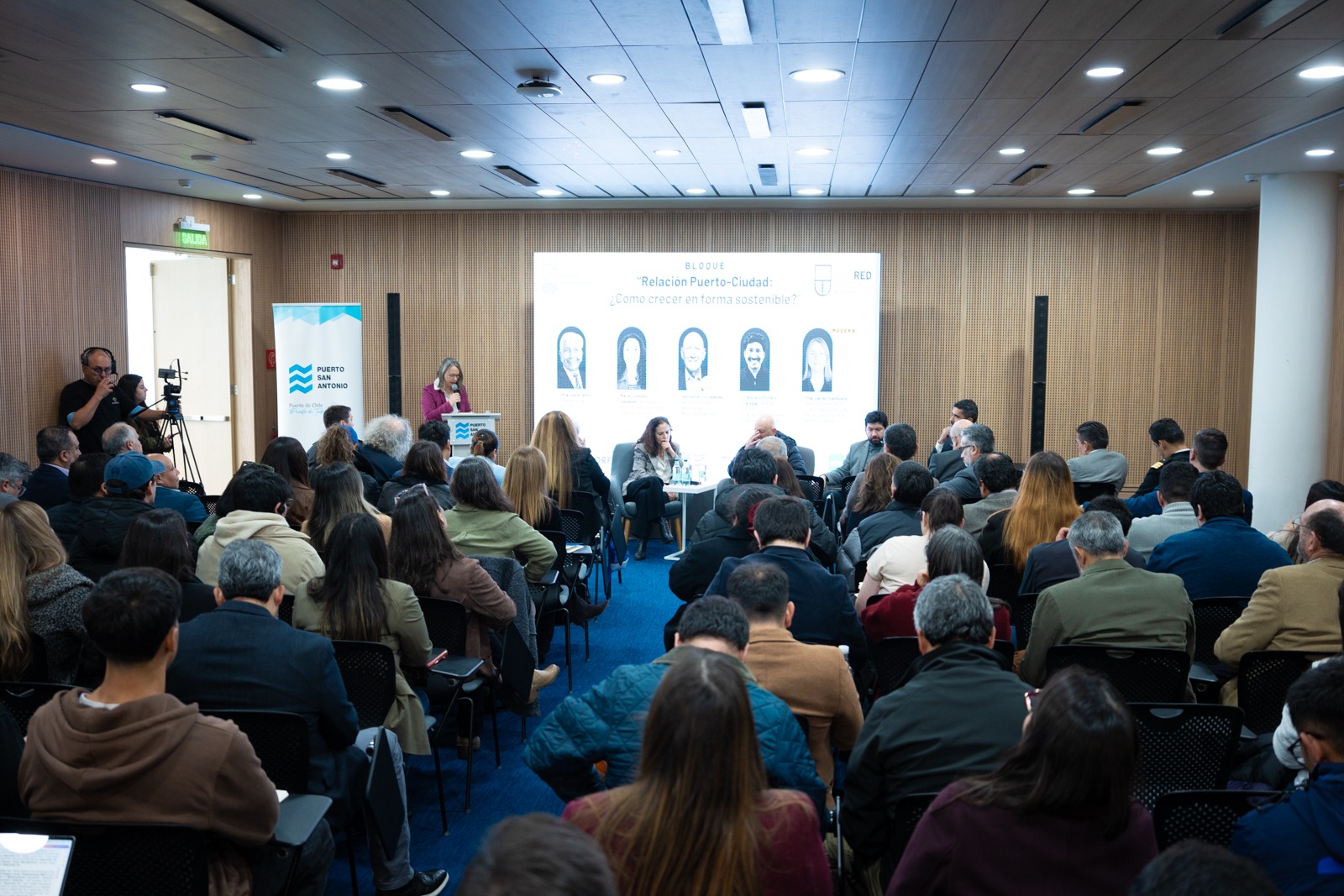 Congreso Internacional LogiRed 2026 logra exitosa convocatoria con su primera versión en Puerto San Antonio