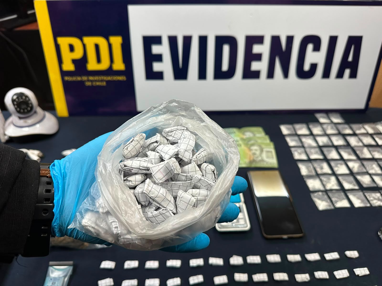 PDI San Antonio detiene a dos personas por tráfico de drogas en sector La Campiña