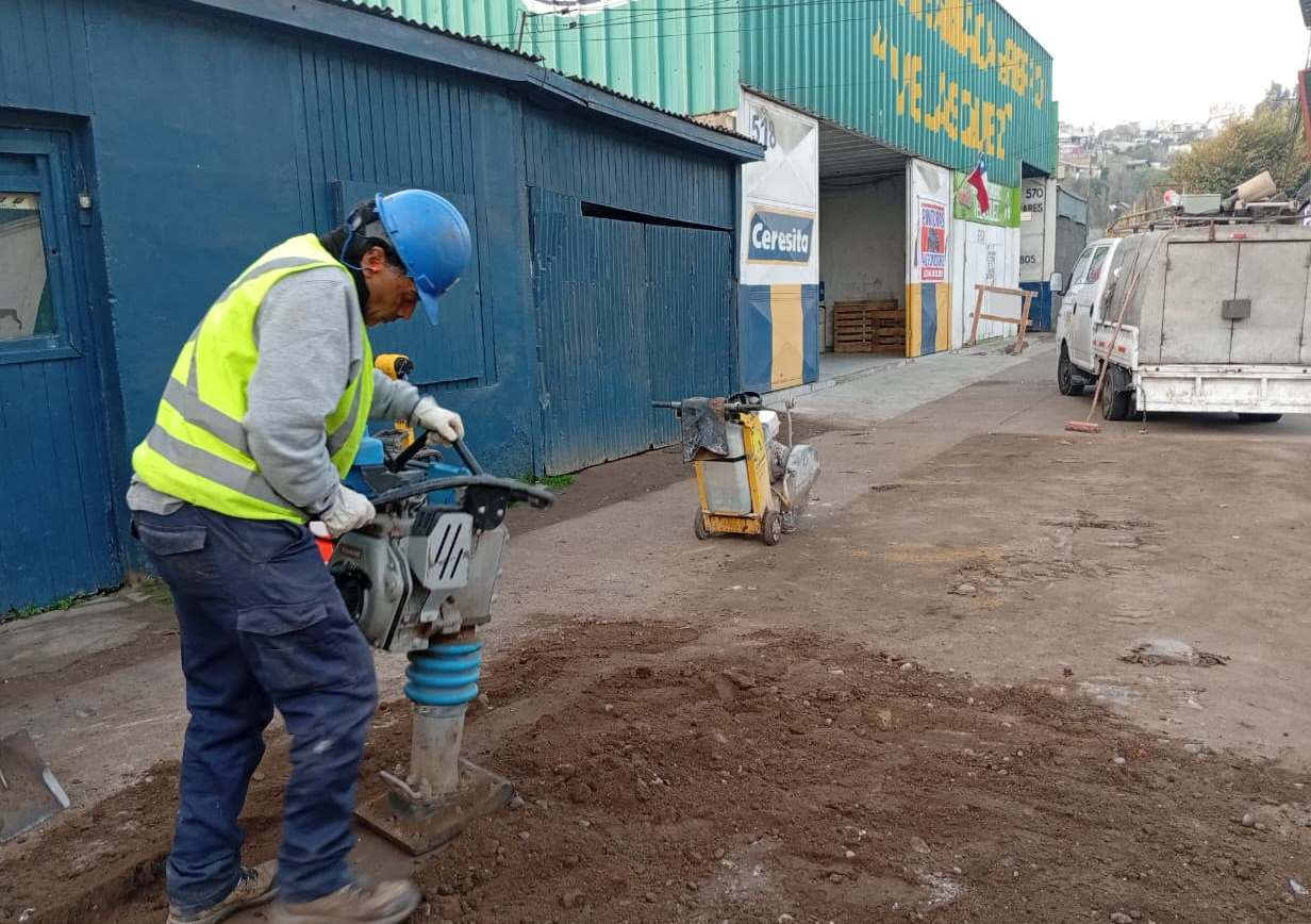 Esval supera el 80% de ejecución de proyecto que beneficiará a más de 4.000 hogares de San Antonio