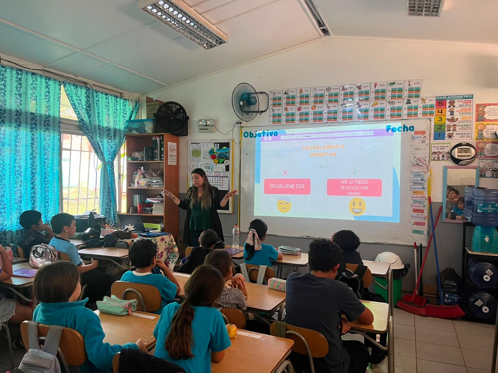 Colegios de Rapa Nui culminan con éxito su participación en la encuesta Juventud y Bienestar 2026