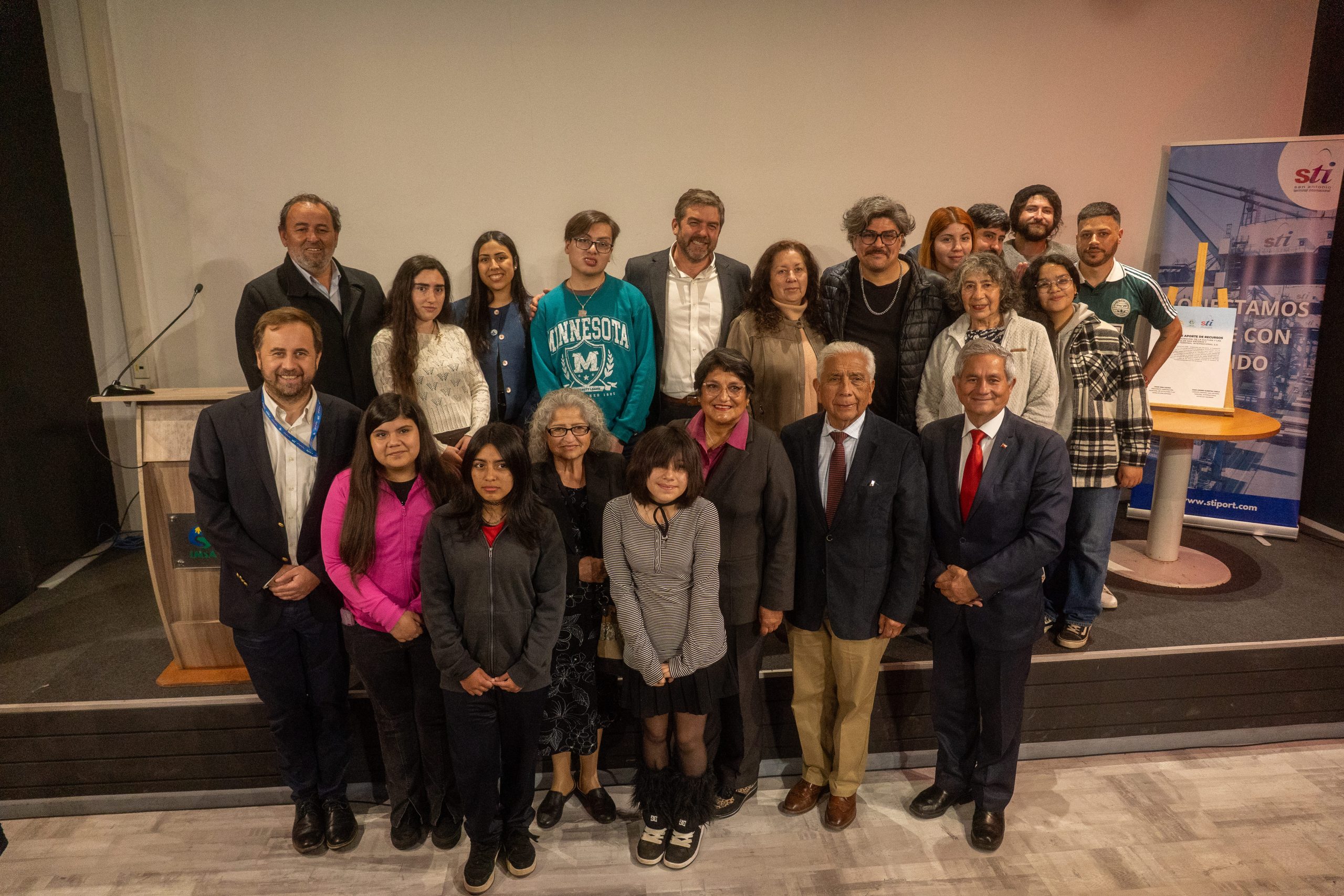 STI y Municipalidad de San Antonio firman convenio para impulsar formación artística
