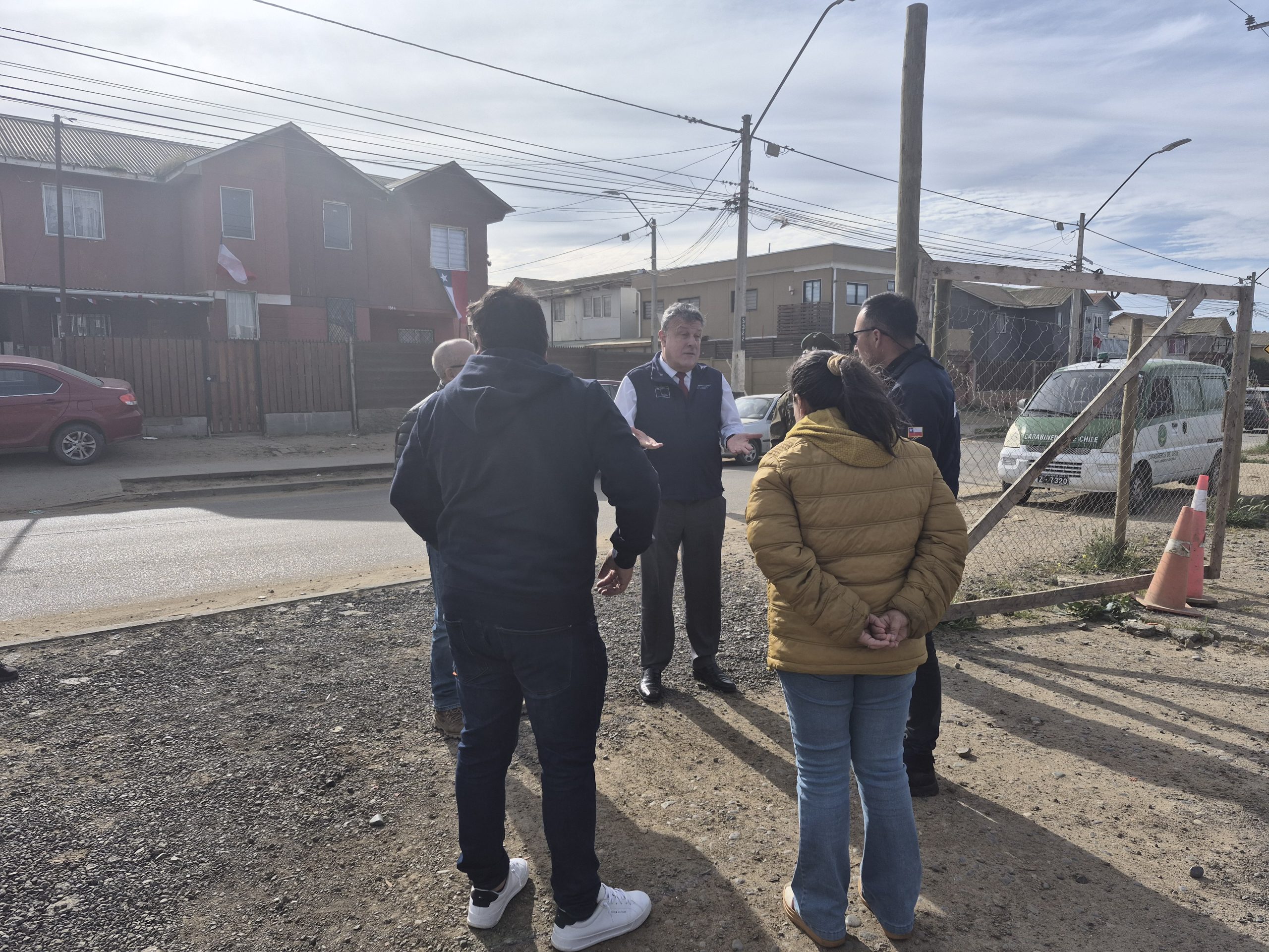 San Antonio: en terreno autoridades dan a conocer Plan Escudo de Barrio a vecinos de Bellavista