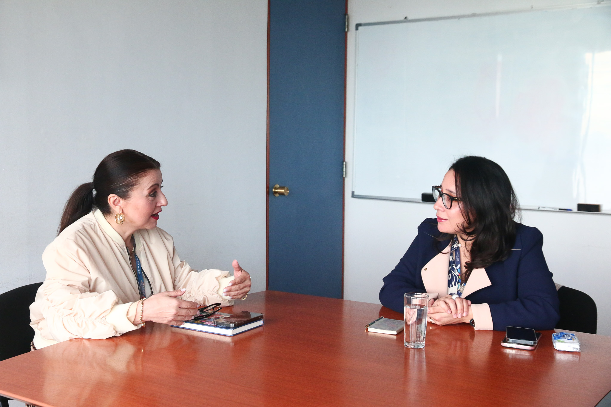 SSVSA y FONASA fortalecen trabajo conjunto para avanzar en una atención más oportuna para las personas