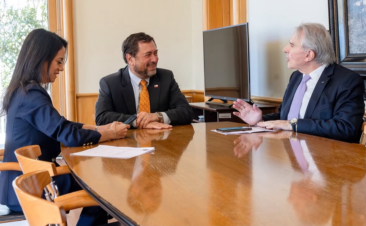 Mesa del Senado llama a la unidad frente a controversia con Argentina: 'Así como se requiere claridad y orden, también se requiere unidad'