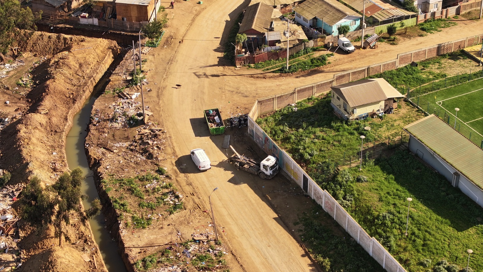 Cartagena y San Antonio coordinan acciones para abordar basurales clandestinos en sector de Camino Viejo